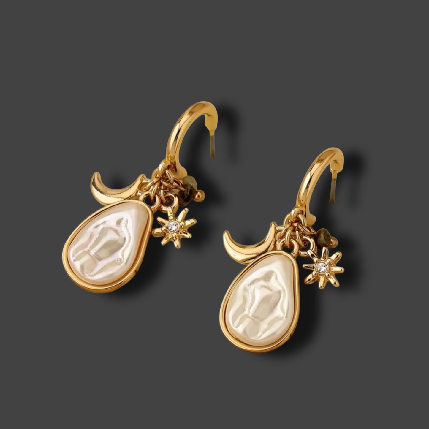 Elegant vergoldete Mond & Stern Ohrringe // O23