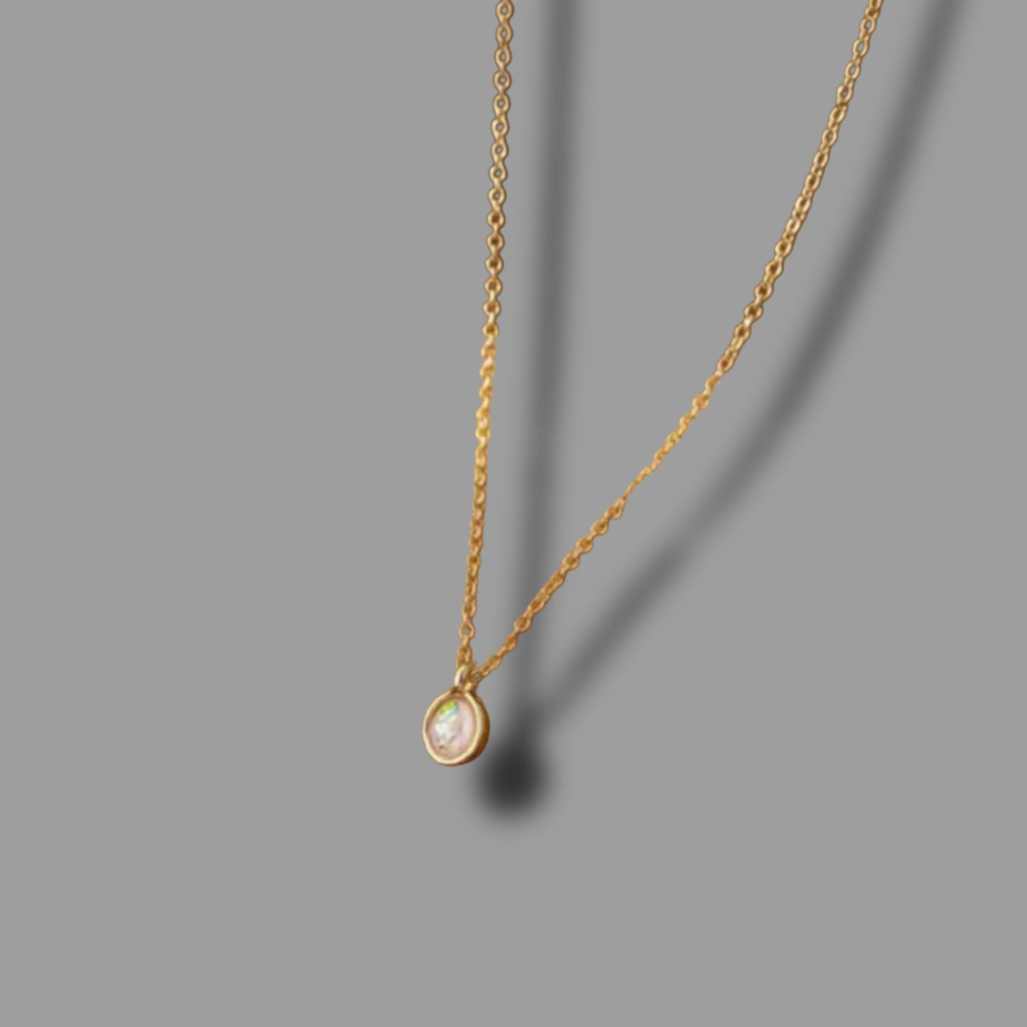 Kette „Ivy“ - goldene Kette mit steinchen // H5